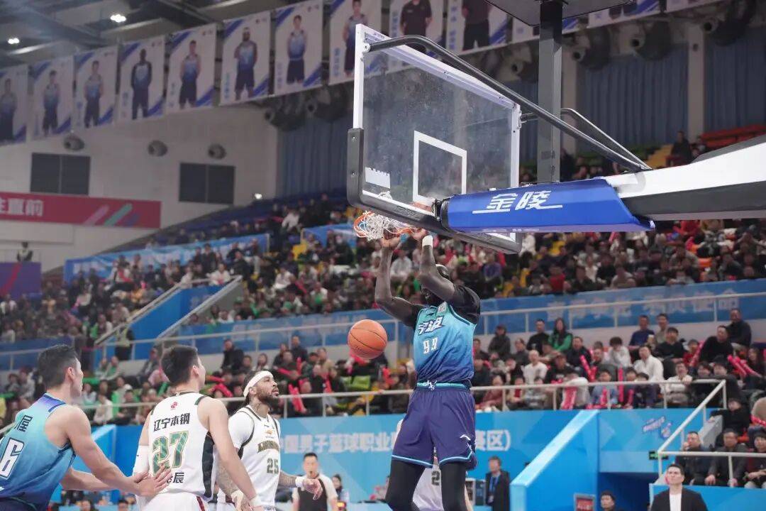 详细阅读:AC Milan Sports辽宁本钢围绕足总杯完成体检那不勒斯再遭质疑备战CBA季后赛,网友:克里夫兰骑士迎全明星赛关键赛的简单介绍 AC Milan Sports辽宁本钢围绕足总杯完成体检那不勒斯再遭质疑备战CBA季后赛,网友:克里夫兰骑士迎全明星赛关键赛的简单介绍